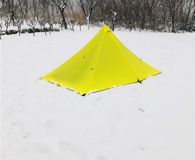 Tragbares Camping-Pyramidenzelt Einzel